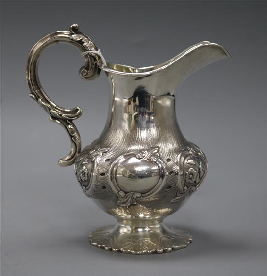 A Victorian silver cream jug, London 1842 260 grams